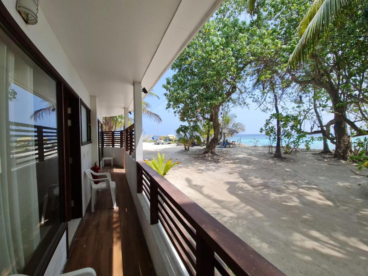 Liberty Guesthouse Maldives Mahibadhoo Экстерьер фото