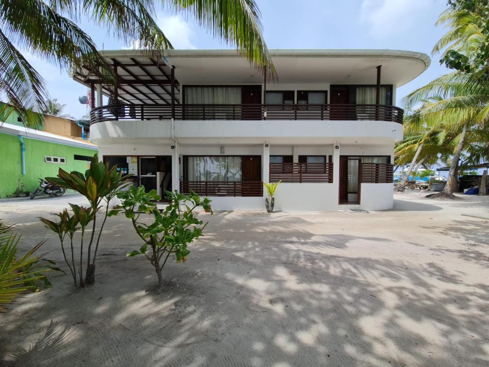 Liberty Guesthouse Maldives Mahibadhoo Экстерьер фото