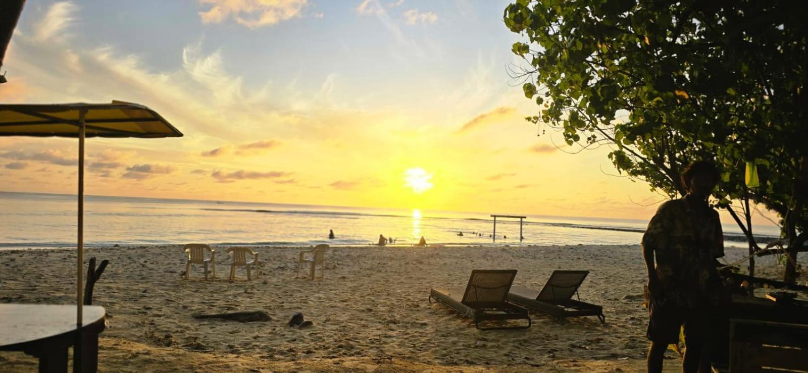 Liberty Guesthouse Maldives Mahibadhoo Экстерьер фото