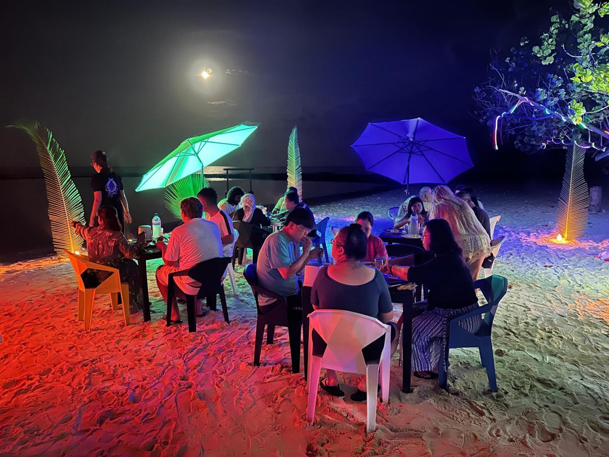 Liberty Guesthouse Maldives Mahibadhoo Экстерьер фото
