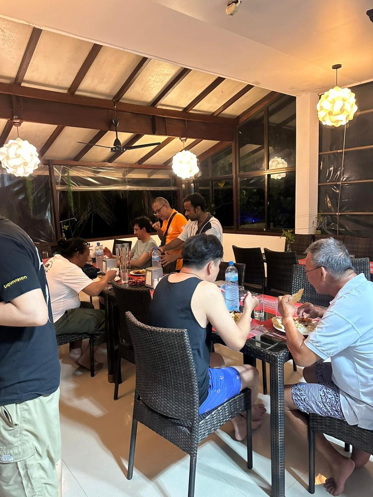 Liberty Guesthouse Maldives Mahibadhoo Экстерьер фото