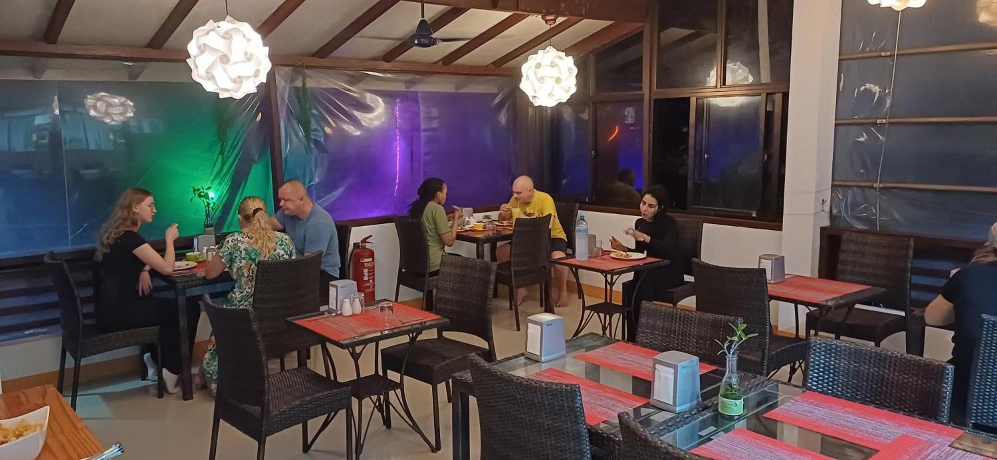 Liberty Guesthouse Maldives Mahibadhoo Экстерьер фото
